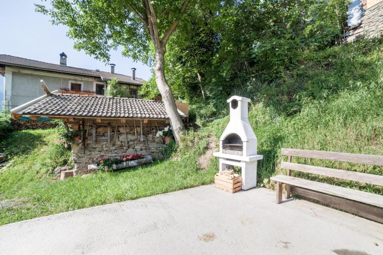 Innergasserhof Ferienwohnung Enzian San Martino In Passiria  ภายนอก รูปภาพ