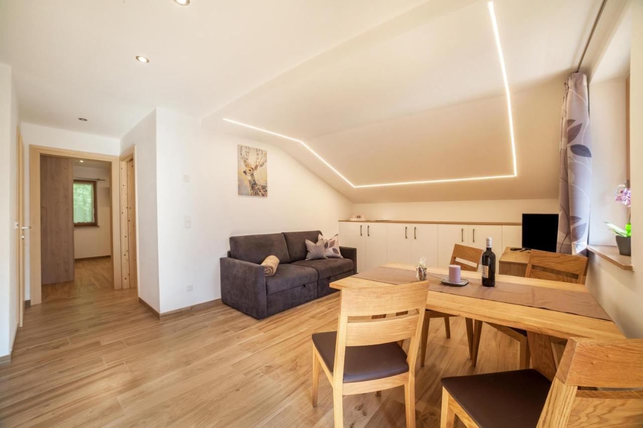 Innergasserhof Ferienwohnung Enzian San Martino In Passiria  ภายนอก รูปภาพ