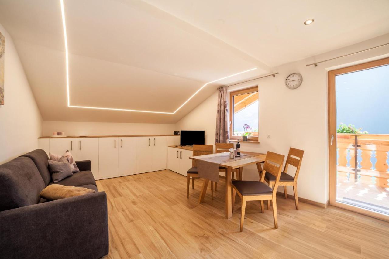 Innergasserhof Ferienwohnung Enzian San Martino In Passiria  ภายนอก รูปภาพ