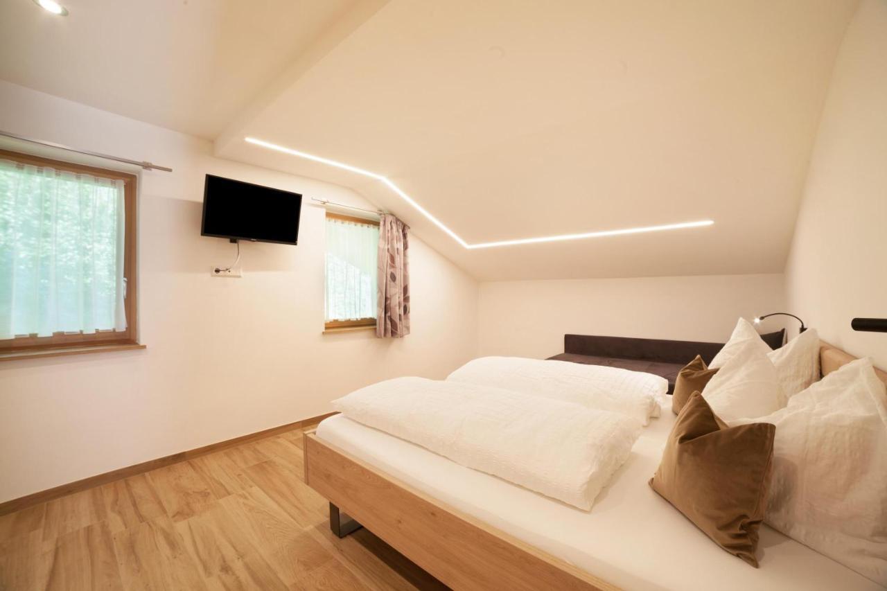 Innergasserhof Ferienwohnung Enzian San Martino In Passiria  ภายนอก รูปภาพ